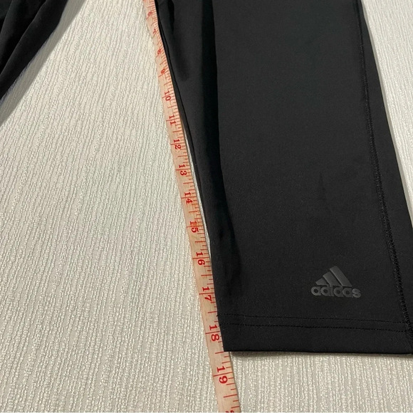 Black athletes spandex adidas capris size large woman’s - Picture 4 of 11